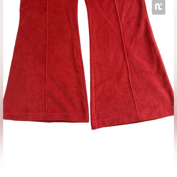 NWOT Aerie Groove On Velour High Waisted Flare Legging Size Small - Picture 5 of 6